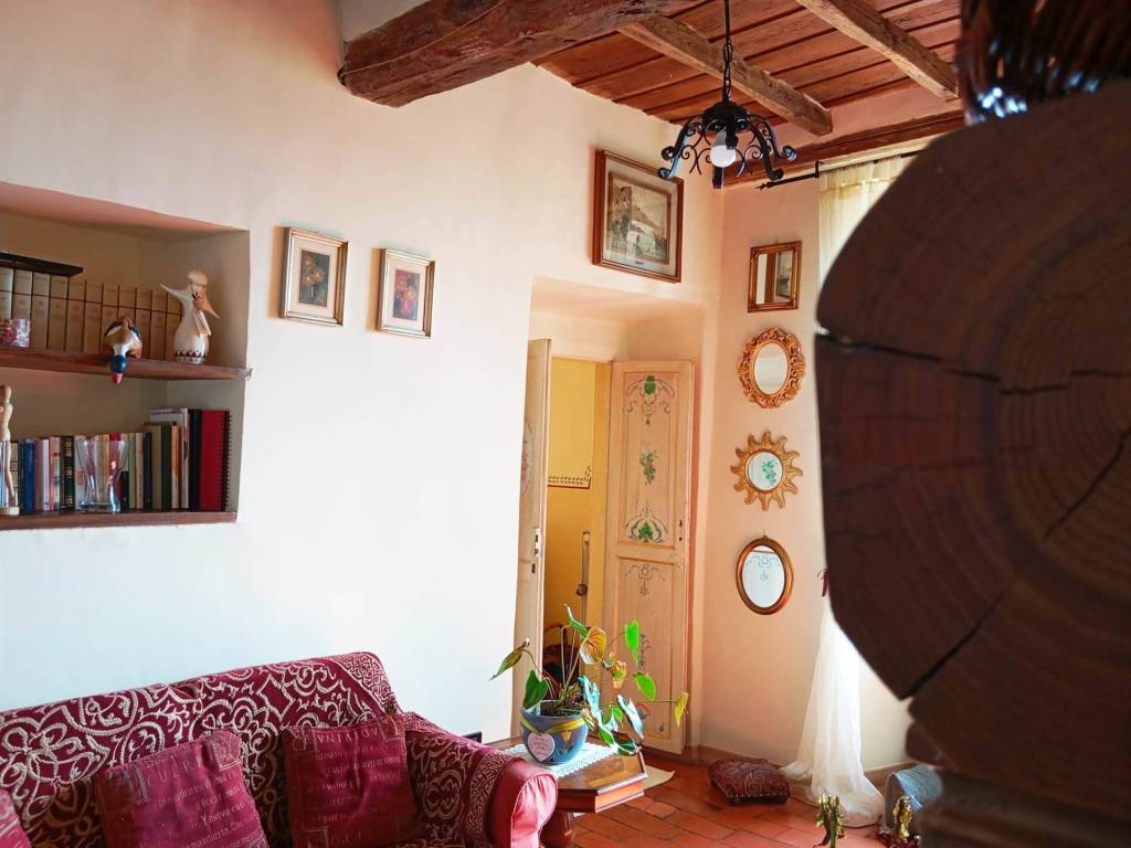 appartamento in vendita a Terni in zona Collescipoli