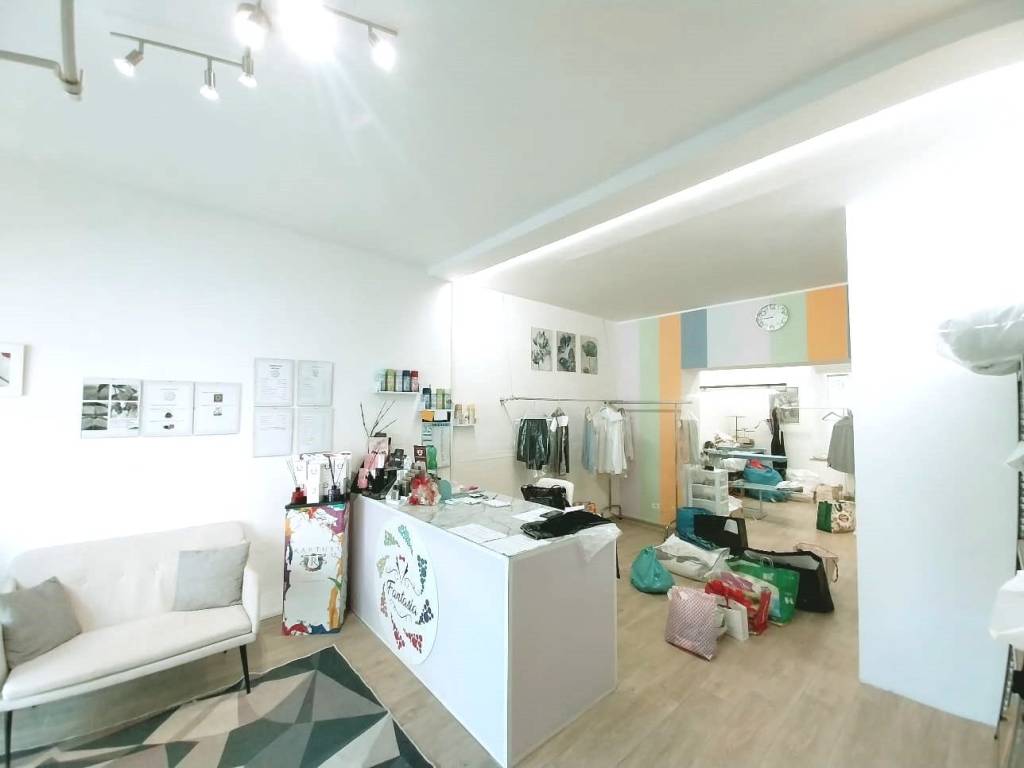 negozio in vendita a Terni