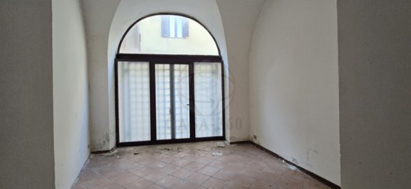 locale commerciale in vendita a Terni in zona Centro Città
