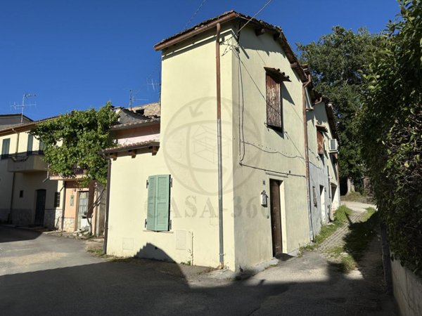 appartamento in vendita a Terni in zona Vocabolo Valenza