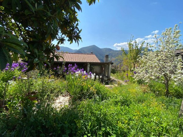 appartamento in vendita a Terni in zona Marmore