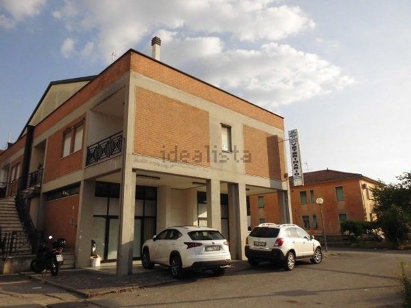 locale di sgombero in vendita a Terni in zona Collescipoli