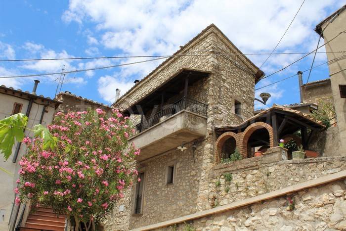 appartamento in vendita a Terni in zona Miranda