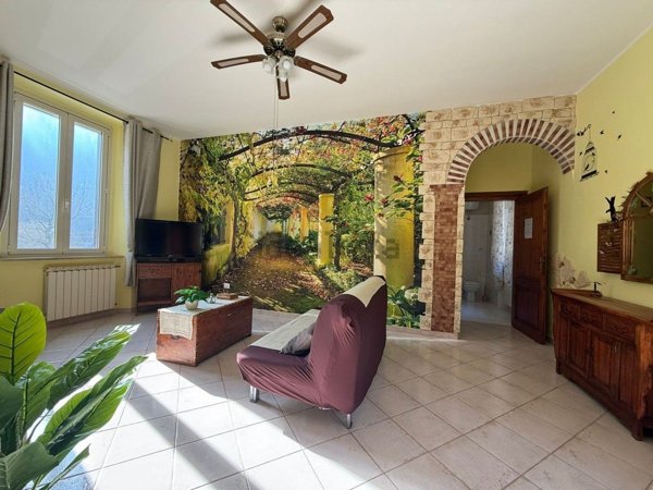 quadrivano in vendita a Terni in zona Marmore