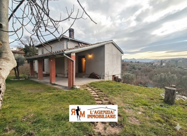 casa indipendente in vendita a Terni in zona Centro Città