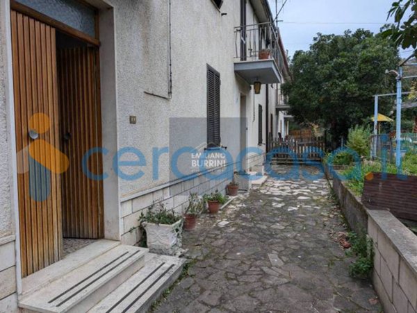 appartamento in vendita a Terni in zona Larviano