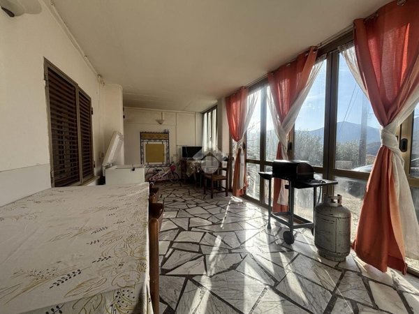 casa semindipendente in vendita a Terni in zona Giuncano Scalo