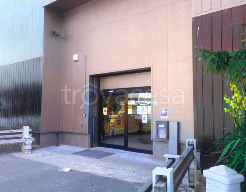 capannone in vendita a Terni