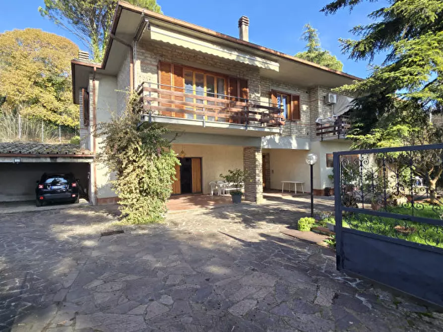 casa indipendente in vendita a Terni