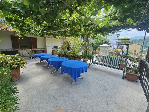 appartamento in vendita a Terni in zona Piediluco