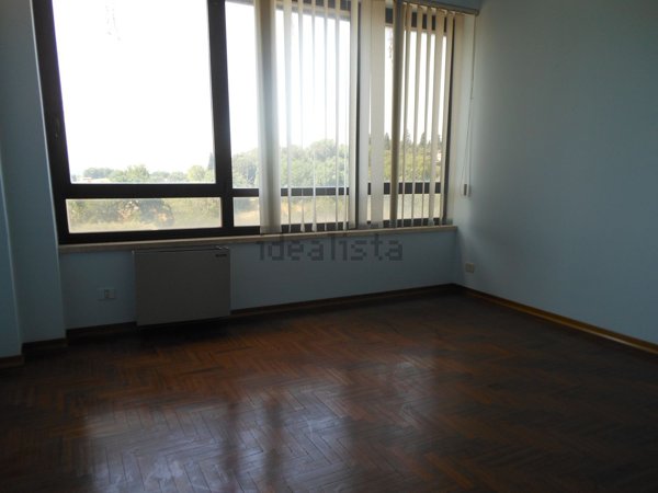 ufficio in vendita a Terni in zona Rivo