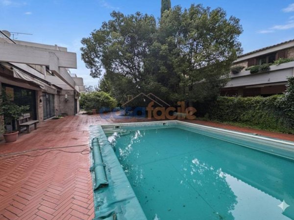 casa indipendente in vendita a Terni in zona Vocabolo Valenza