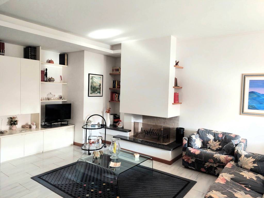 casa indipendente in vendita a Terni in zona Rivo