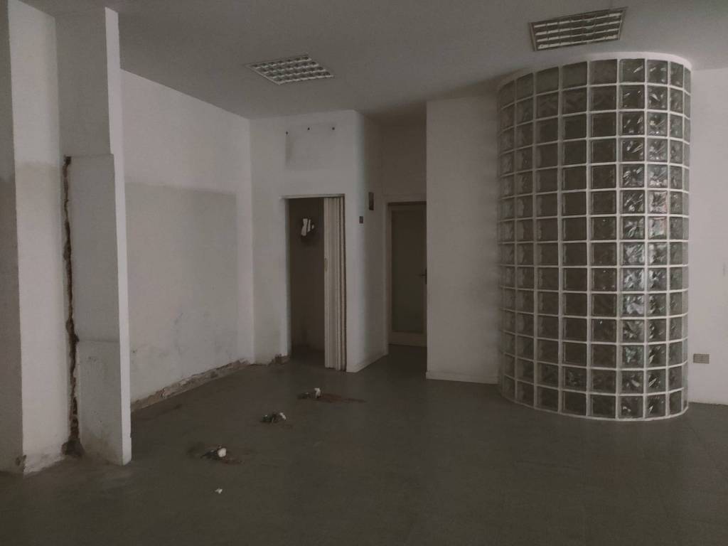 negozio in vendita a Terni in zona Centro Città