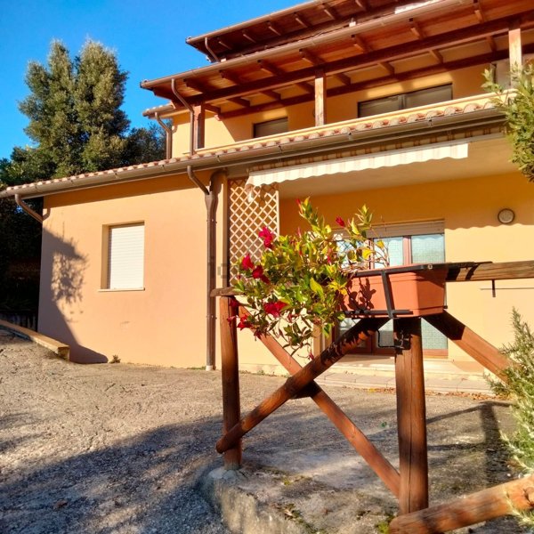 appartamento in vendita a Terni in zona Miranda