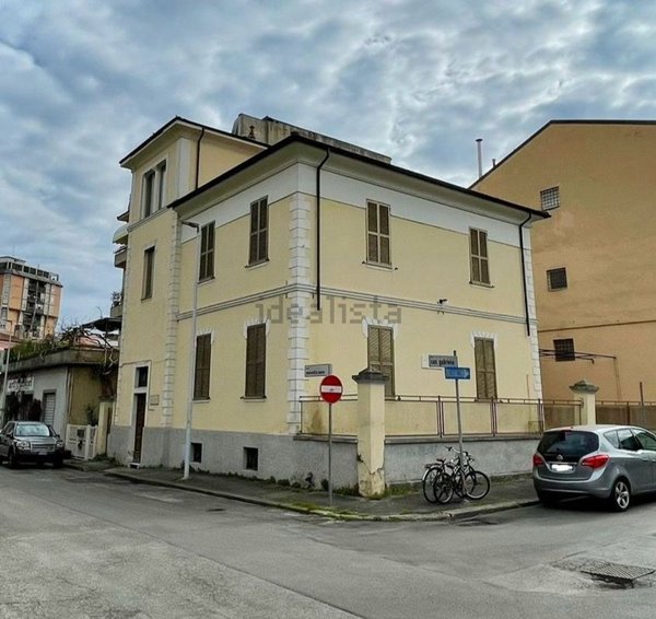 intera palazzina in vendita a Terni
