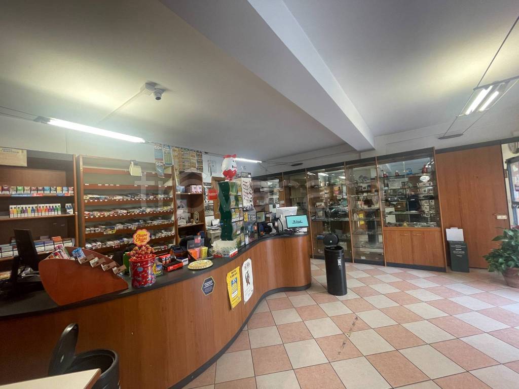 negozio in vendita a Terni
