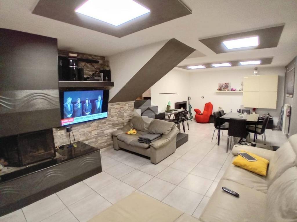 casa indipendente in vendita a Terni in zona Gabelletta