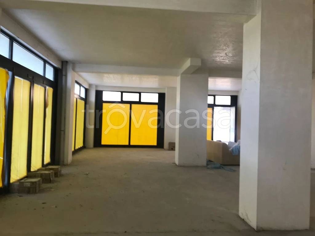 negozio in vendita a Terni in zona Gabelletta