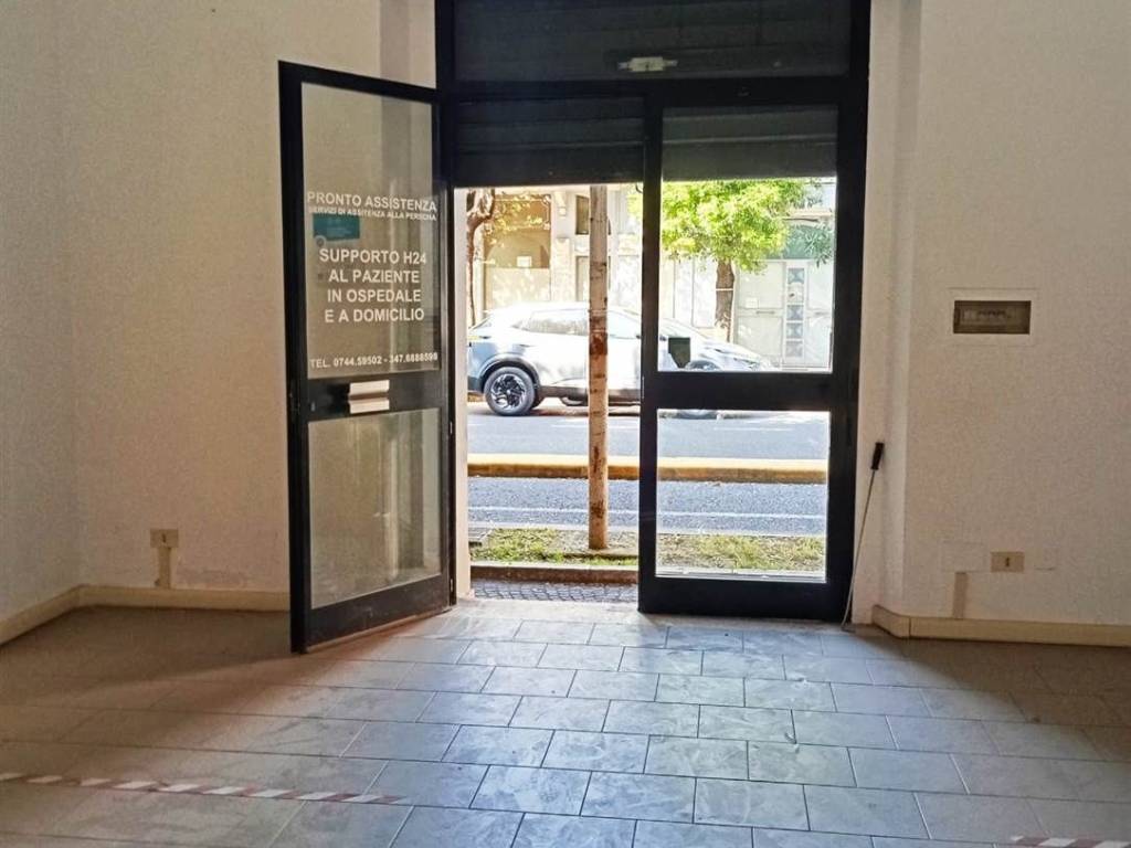 negozio in vendita a Terni in zona Centro Città