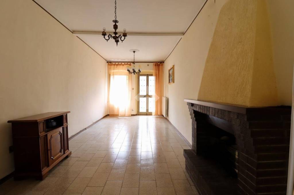 appartamento in vendita a Terni in zona Marmore