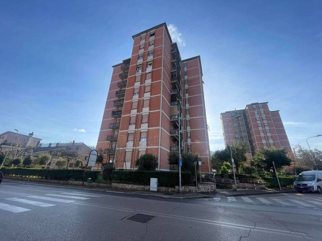 appartamento in vendita a Terni in zona Vocabolo Valenza