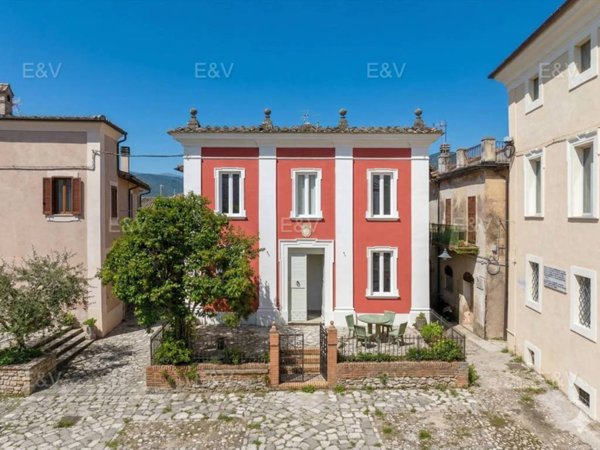 casa indipendente in vendita a Terni in zona Collestatte