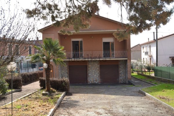 appartamento in vendita a Terni in zona Rivo