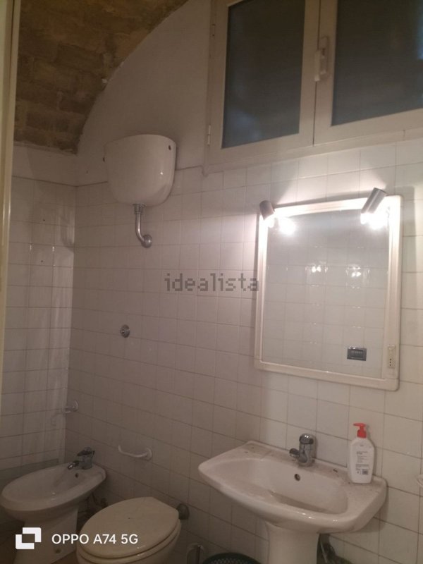 locale di sgombero in vendita a Terni in zona Centro Città