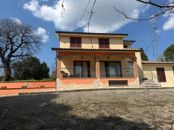 casa indipendente in vendita a Terni in zona Collescipoli