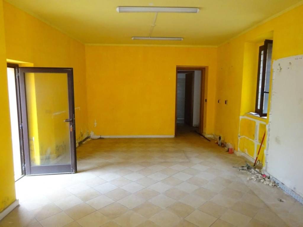 negozio in vendita a Terni in zona Centro Città