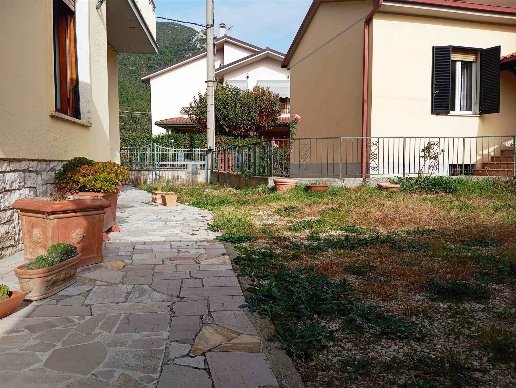 appartamento in vendita a Terni in zona Trevi