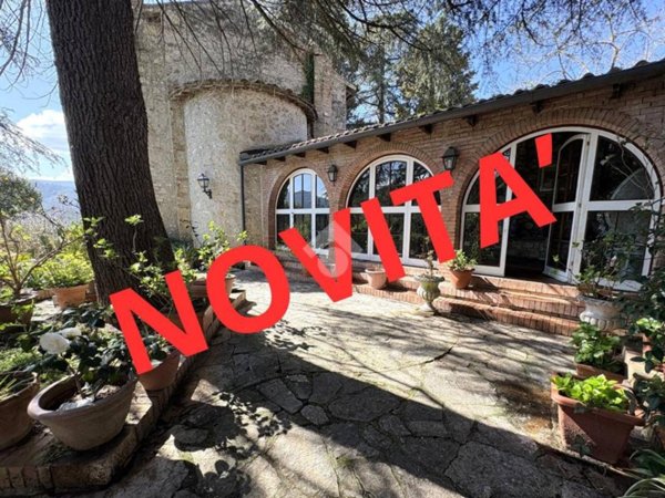 casa indipendente in vendita a Terni in zona Marmore