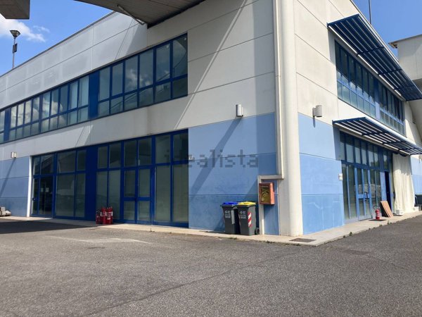 ufficio in vendita a Terni in zona Confini