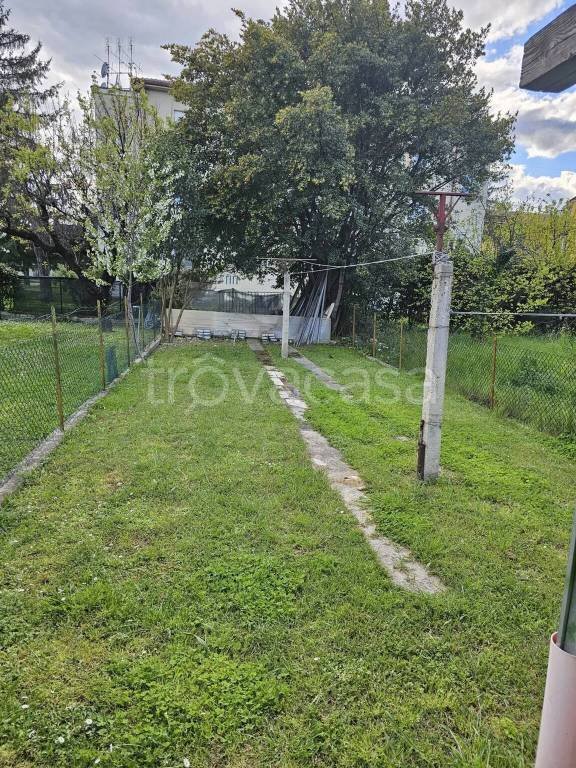 appartamento in vendita a Terni in zona Collescipoli