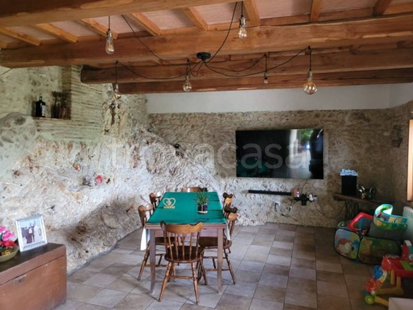 appartamento in vendita a Terni in zona Papigno