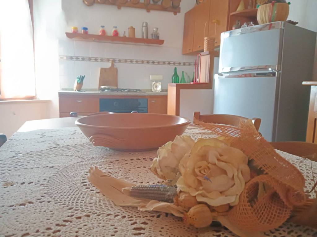 casa indipendente in vendita a Terni in zona Papigno