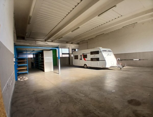 capannone in vendita a Terni