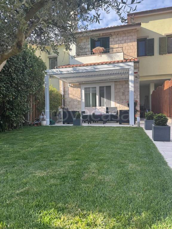 casa indipendente in vendita a Terni in zona Vocabolo Valenza