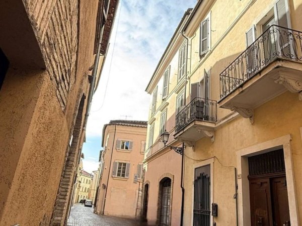 appartamento in vendita a Terni in zona Centro Città