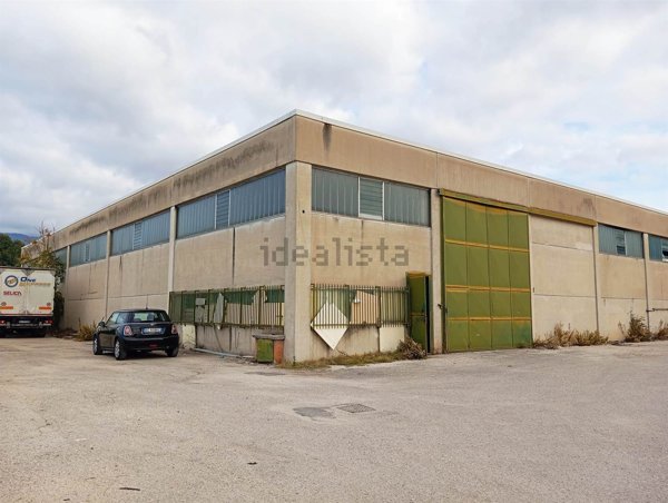 ufficio in vendita a Terni in zona Collescipoli