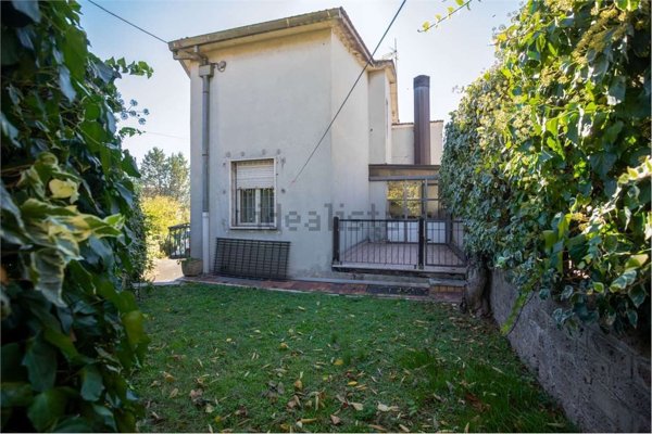 casa indipendente in vendita a Terni in zona Rivo