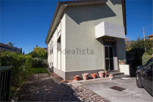 casa indipendente in vendita a Terni in zona Rivo