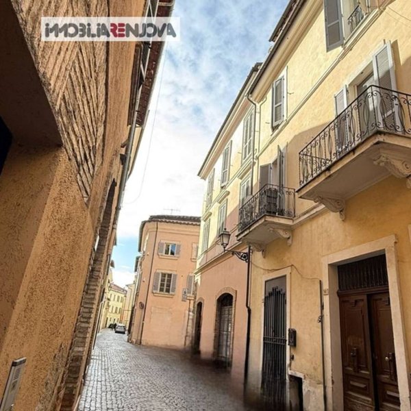 appartamento in vendita a Terni in zona Centro Città