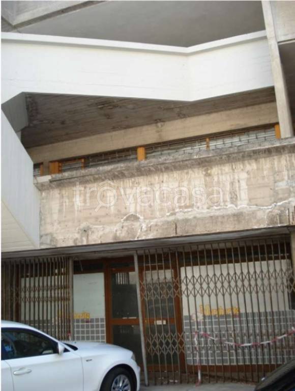 negozio in vendita a Terni in zona Vocabolo Valenza