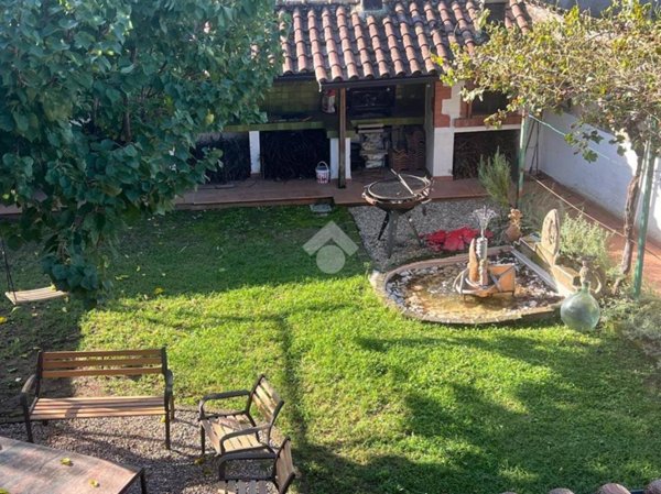 casa indipendente in vendita a Terni in zona Vocabolo Valenza