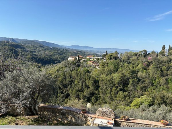 casa indipendente in vendita a Terni in zona Centro Città