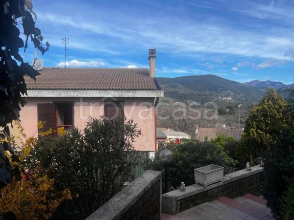 casa indipendente in vendita a Terni in zona La Romita