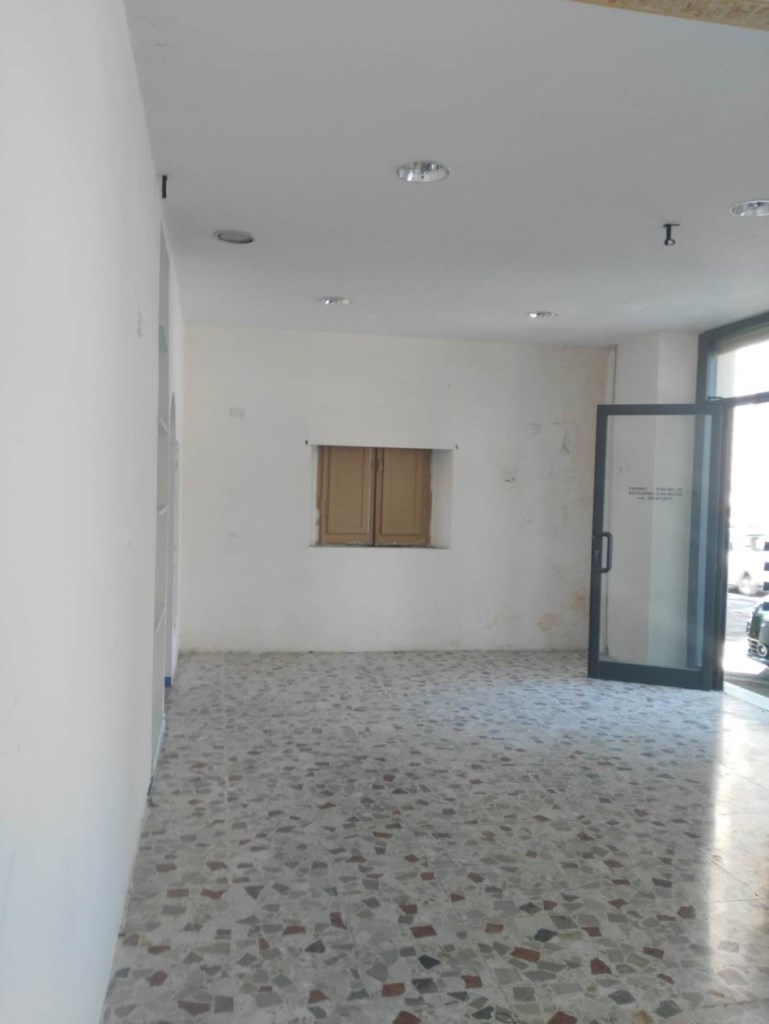 negozio in vendita a Terni