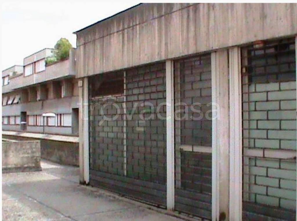 negozio in vendita a Terni in zona Vocabolo Valenza